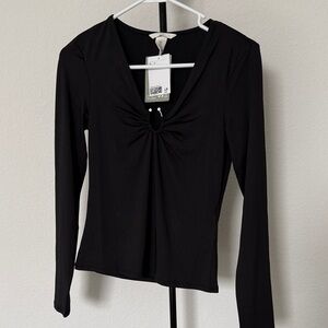 H&M Black Long Sleeve Women's Top